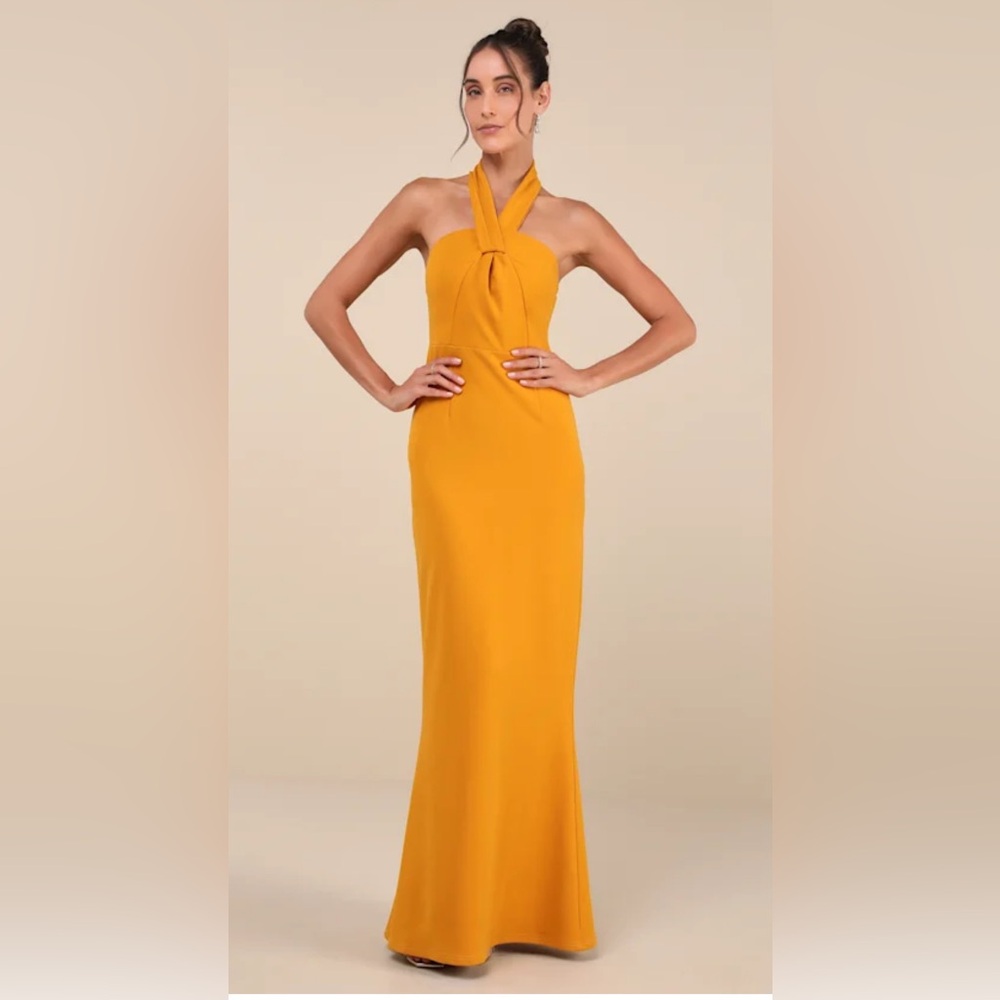 Lulus Mesmerizing Perfection Yellow Halter Neck Backless Maxi Dress Sz small - Picture 2 of 4